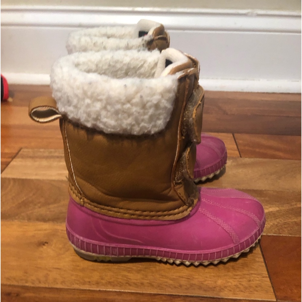 VGUC baby gap toddler duck boots size 7/8